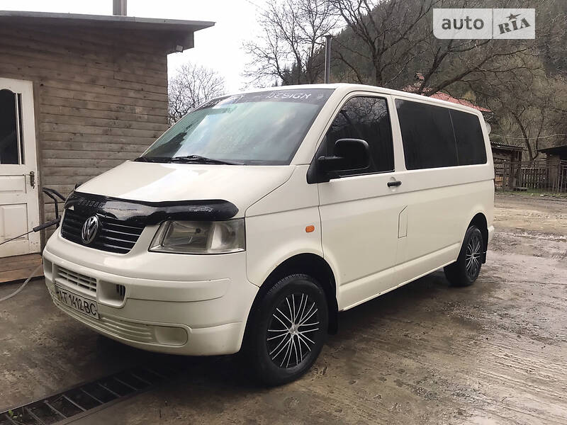 Универсал Volkswagen Transporter 2005 в Верховине