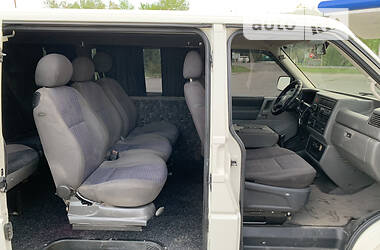 Минивэн Volkswagen Transporter 2003 в 