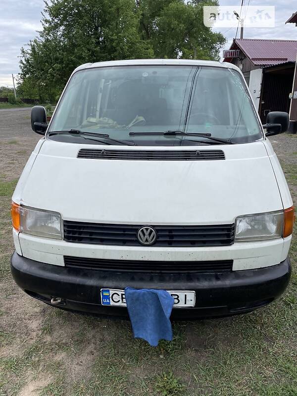 Минивэн Volkswagen Transporter 2000 в Остер