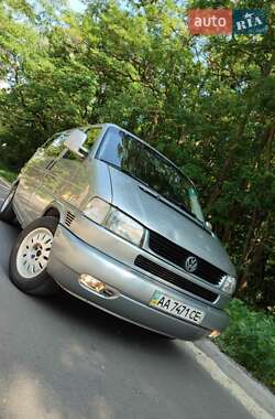 Седан Volkswagen Transporter 2000 в 