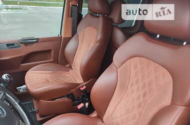 Минивэн Volkswagen Transporter 2014 в 