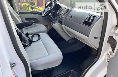 Вантажний фургон Volkswagen Transporter 2012 в 