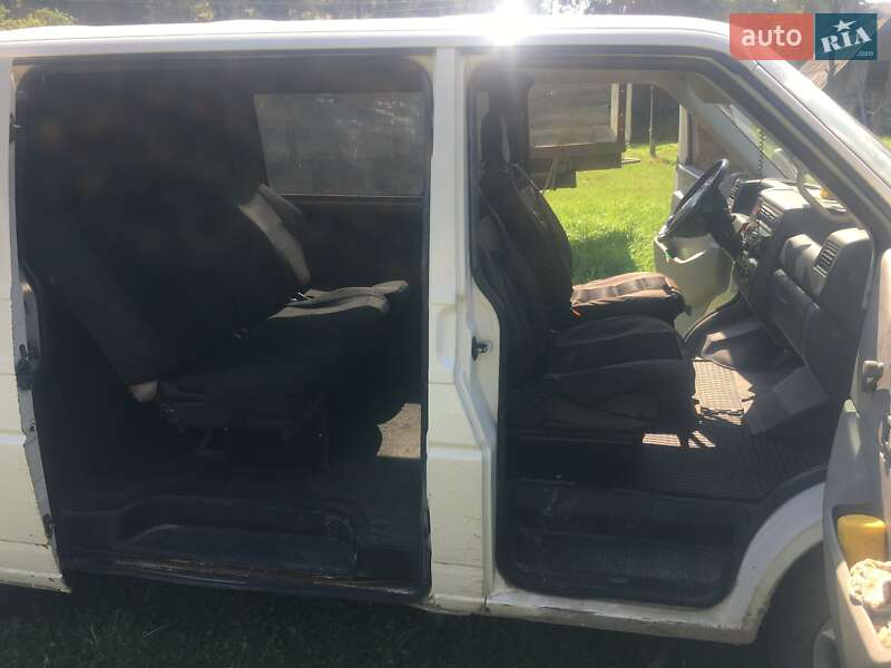 Универсал Volkswagen Transporter 1999 в Черновцах