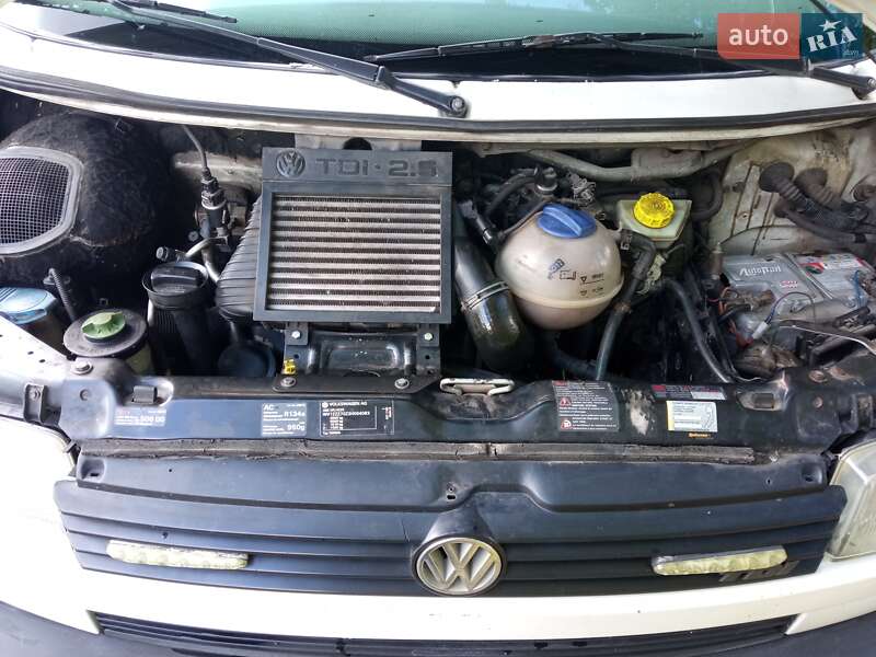 Минивэн Volkswagen Transporter 2003 в Киеве