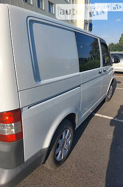 Вантажопасажирський фургон Volkswagen Transporter 2011 в Миколаєві