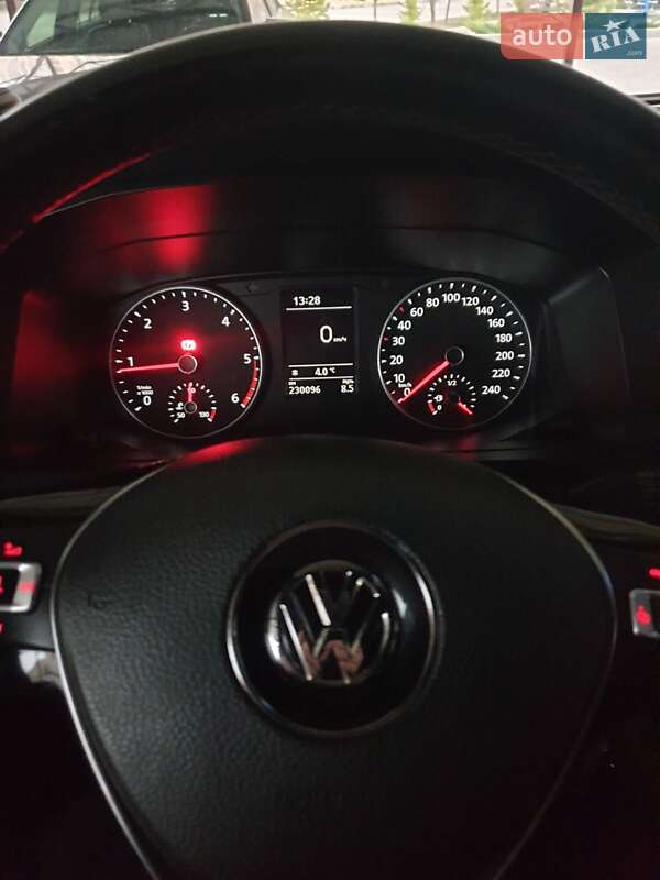 Минивэн Volkswagen Transporter 2015 в Одессе