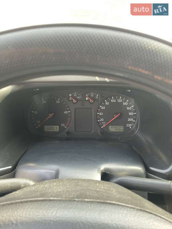 Мінівен Volkswagen Transporter 2000 в Харкові