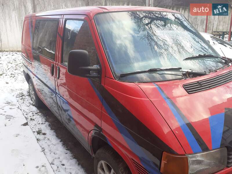 Минивэн Volkswagen Transporter 1996 в Ровно