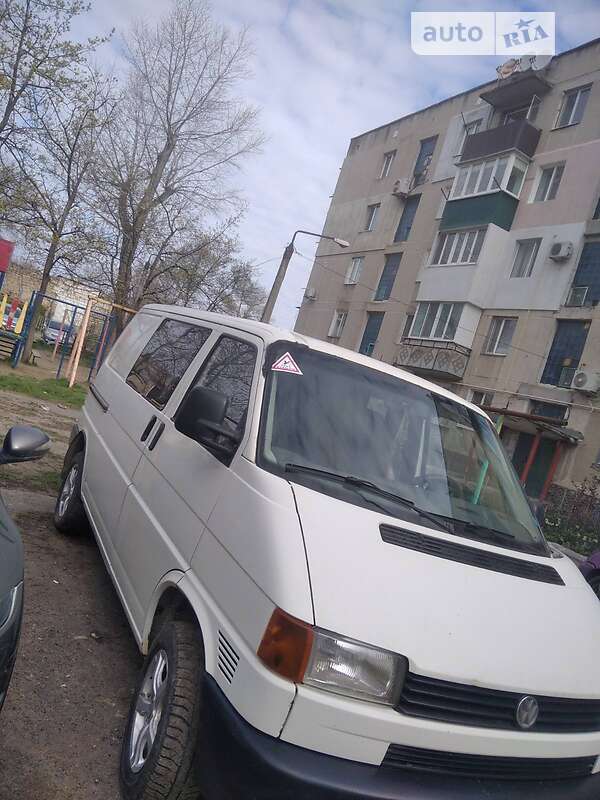 Минивэн Volkswagen Transporter 2000 в Белгороде-Днестровском
