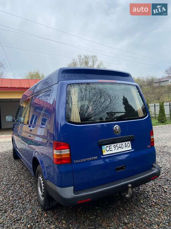 Минивэн Volkswagen Transporter 2004 в Черновцах
