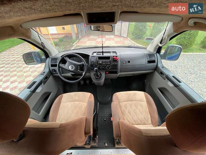 Минивэн Volkswagen Transporter 2004 в Черновцах