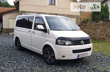 Минивэн Volkswagen Transporter 2009 в Новой Ушице