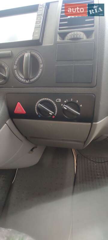 Минивэн Volkswagen Transporter 2006 в Житомире
