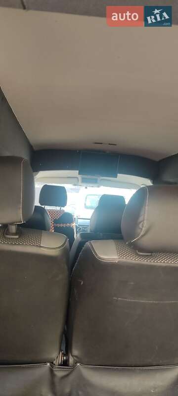 Минивэн Volkswagen Transporter 2006 в Житомире