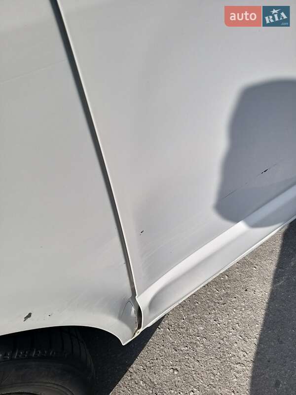 Мінівен Volkswagen Transporter 2015 в Запоріжжі