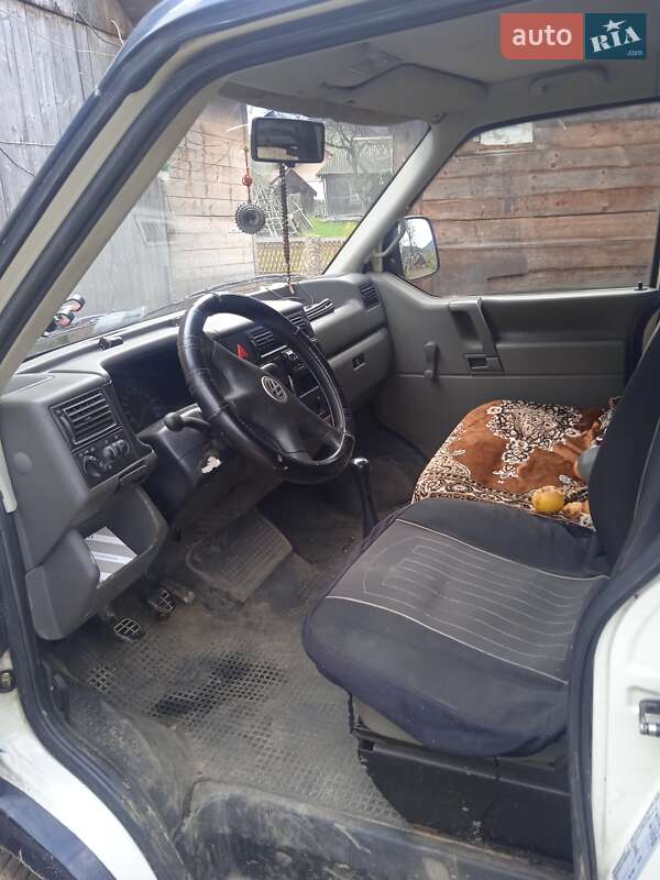 Минивэн Volkswagen Transporter 1999 в Надворной