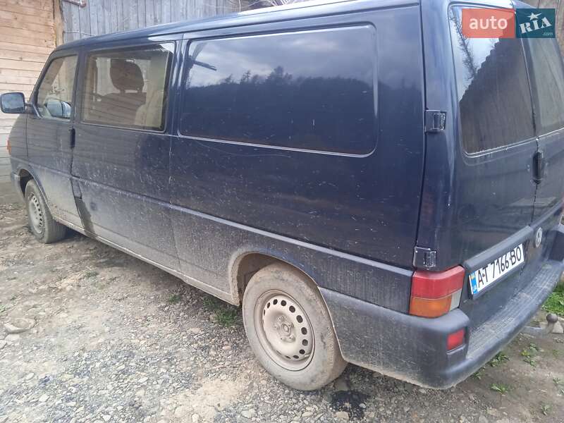 Минивэн Volkswagen Transporter 1999 в Надворной