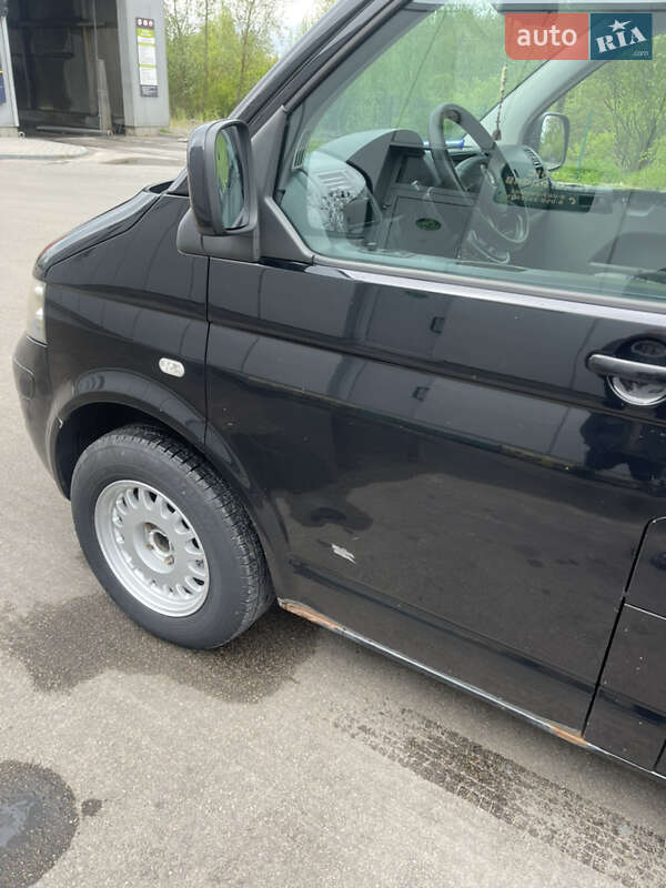 Минивэн Volkswagen Transporter 2007 в Любомле