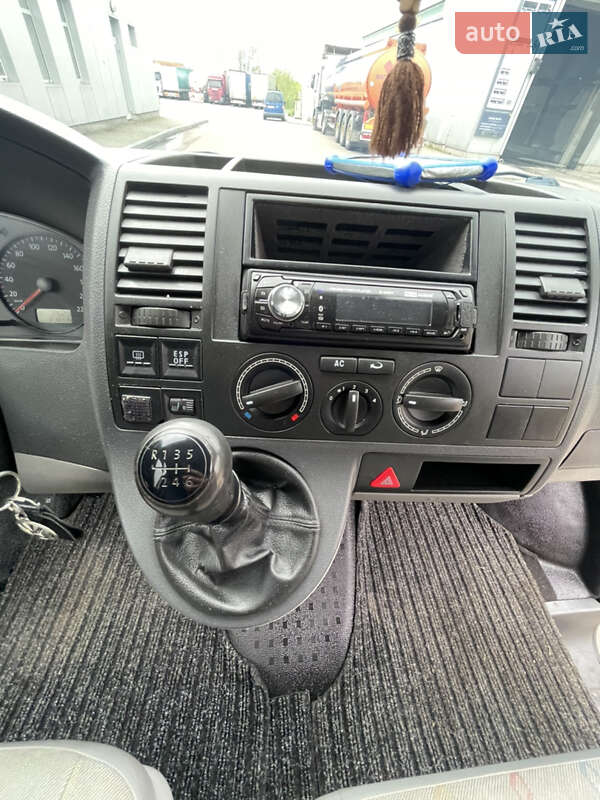 Минивэн Volkswagen Transporter 2007 в Любомле