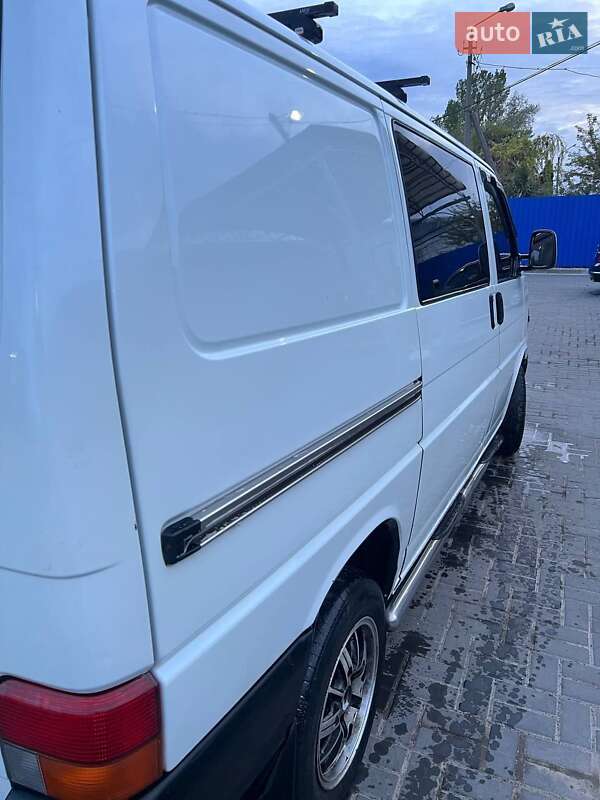 Минивэн Volkswagen Transporter 1996 в Полтаве