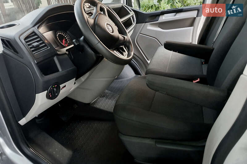 Минивэн Volkswagen Transporter 2017 в Смеле