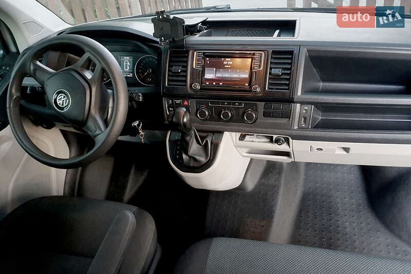 Минивэн Volkswagen Transporter 2017 в Смеле