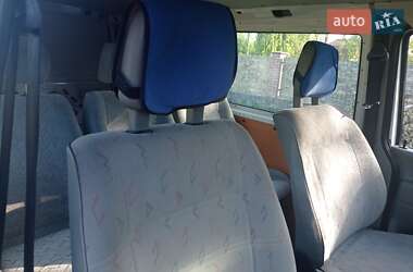 Минивэн Volkswagen Transporter 2000 в 