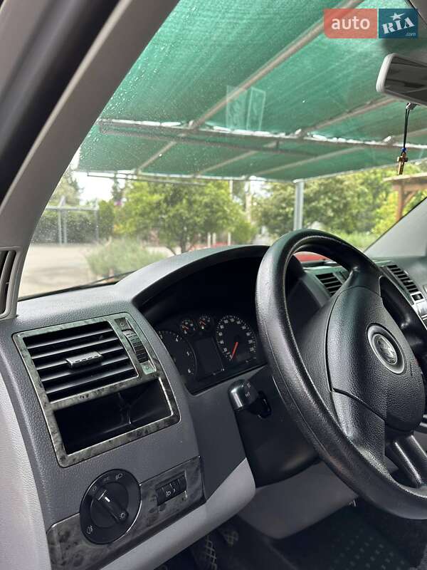 Минивэн Volkswagen Transporter 2009 в Ивано-Франковске