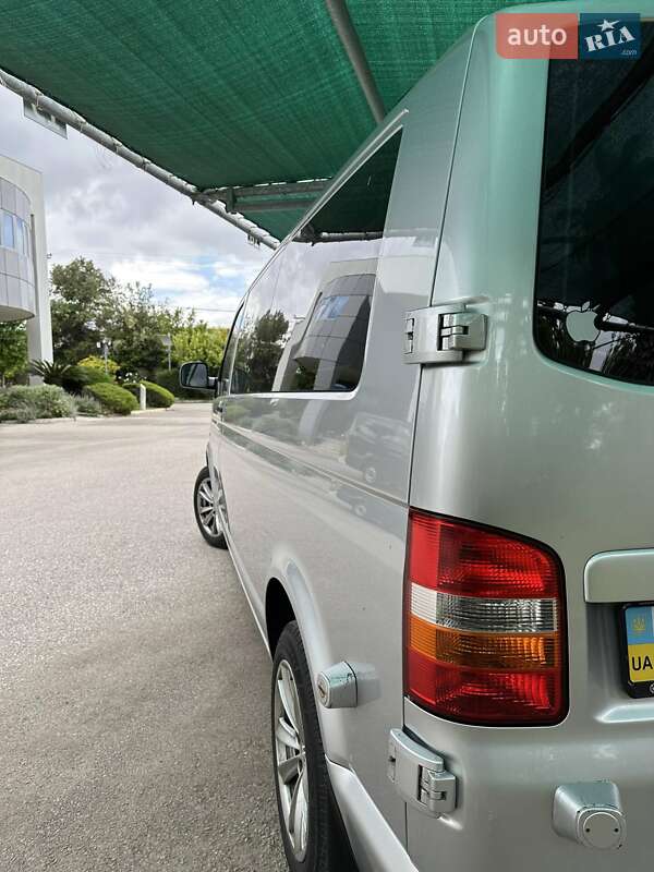 Минивэн Volkswagen Transporter 2009 в Ивано-Франковске