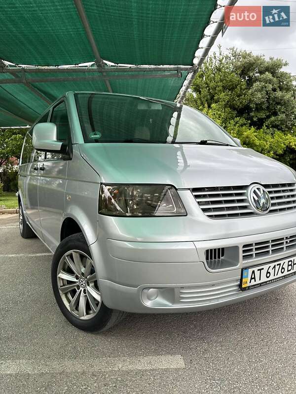 Минивэн Volkswagen Transporter 2009 в Ивано-Франковске
