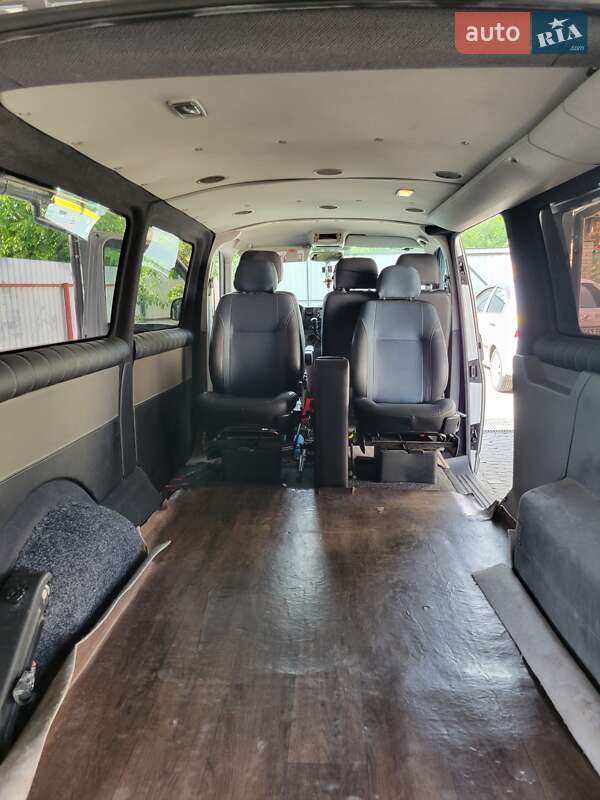 Минивэн Volkswagen Transporter 2008 в Коростышеве