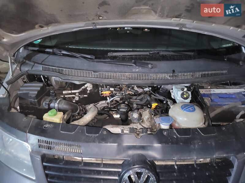 Минивэн Volkswagen Transporter 2008 в Коростышеве