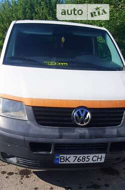 Мінівен Volkswagen Transporter 2007 в Сарнах