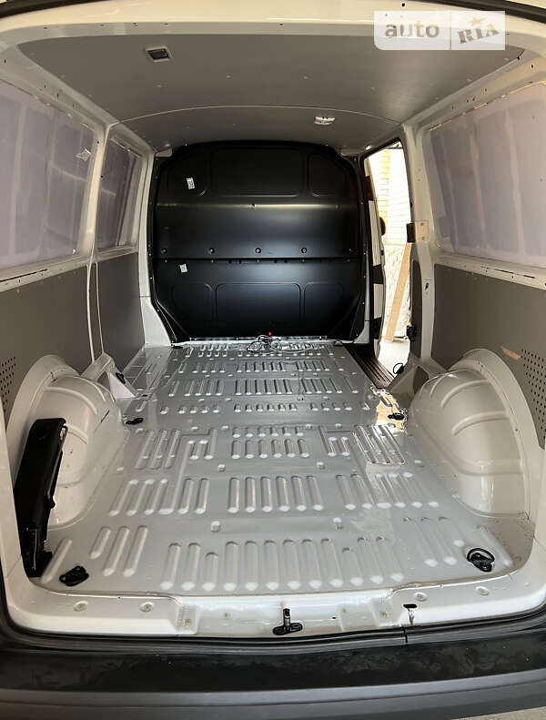 Грузовой фургон Volkswagen Transporter 2017 в Умани