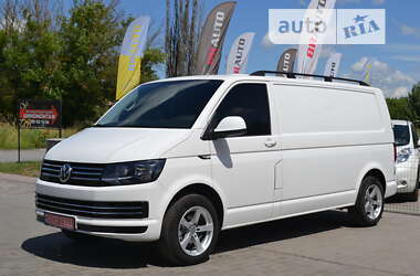 Минивэн Volkswagen Transporter 2019 в 