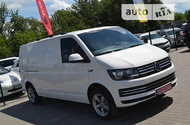 Минивэн Volkswagen Transporter 2019 в 