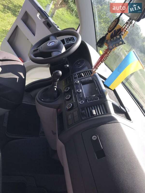 Минивэн Volkswagen Transporter 2015 в Красилове