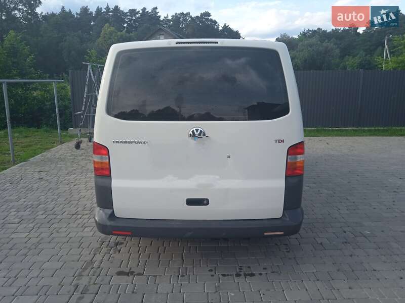 Минивэн Volkswagen Transporter 2006 в Львове