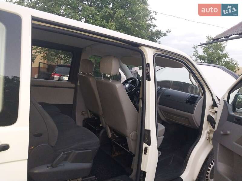 Мінівен Volkswagen Transporter 2004 в Івано-Франківську