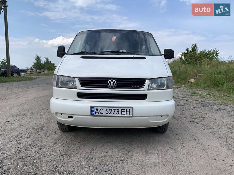 Минивэн Volkswagen Transporter 2000 в 