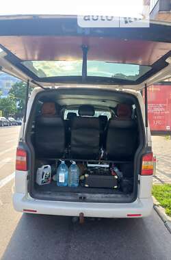 Вантажопасажирський фургон Volkswagen Transporter 2006 в 