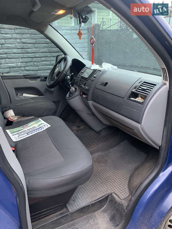 Мінівен Volkswagen Transporter 2006 в Згурівці