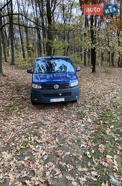 Минивэн Volkswagen Transporter 2010 в 