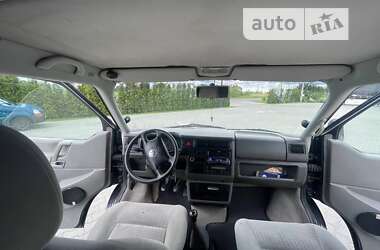 Минивэн Volkswagen Transporter 2002 в 