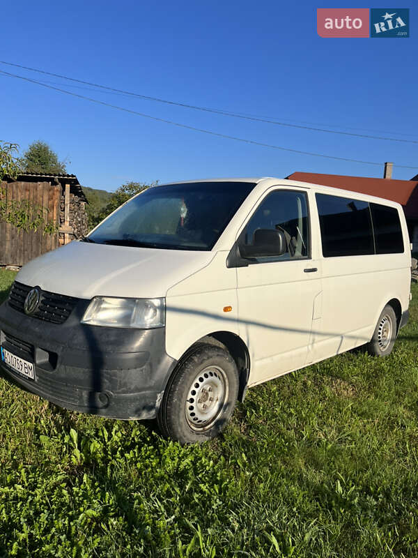 Минивэн Volkswagen Transporter 2008 в Тячеве