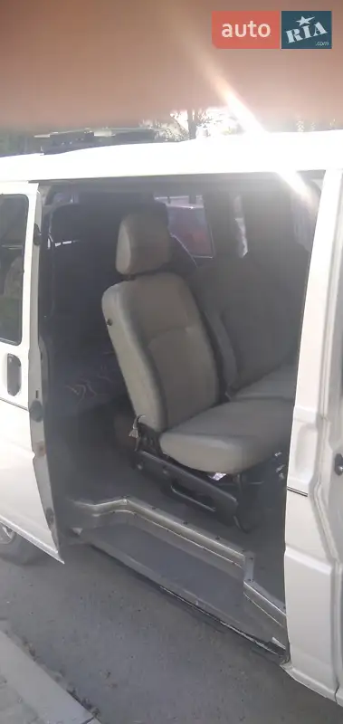 Volkswagen Transporter 1997 VIN WV1ZZZ70ZWH084847 фото оголошення 7 з 46