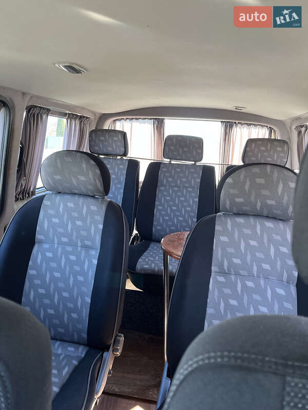 Минивэн Volkswagen Transporter 2006 в Киеве