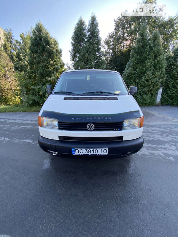 Мінівен Volkswagen Transporter 2001 в Львові