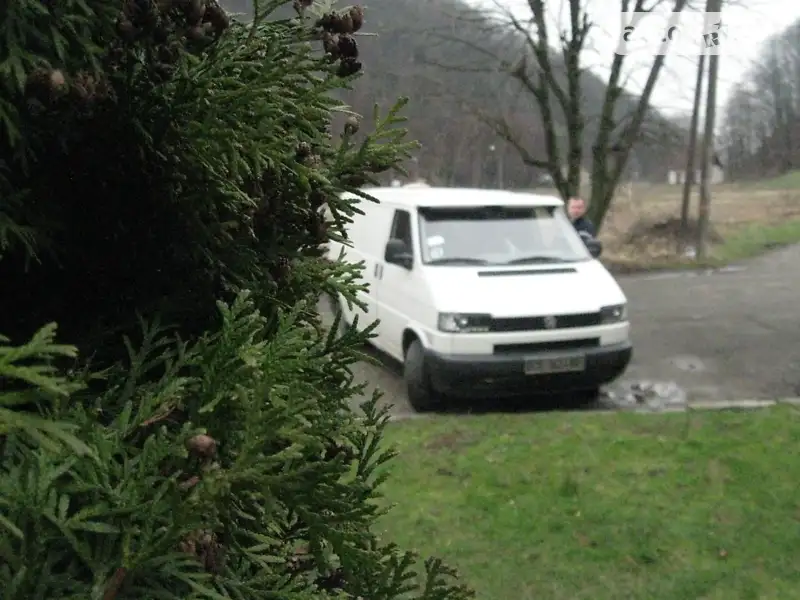 Volkswagen Transporter 2000 VIN WV1ZZZ70Z1H025669 фото оголошення 12 з 32
