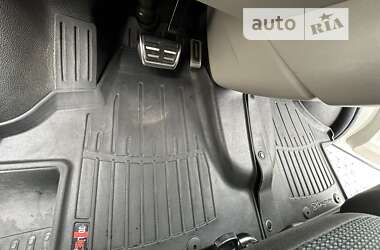 Грузовой фургон Volkswagen Transporter 2018 в 